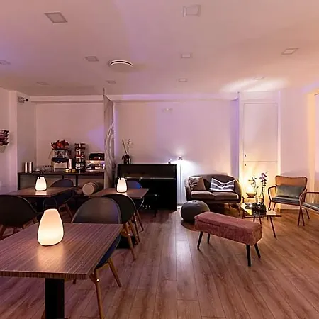 Neocore Boutique Hotel *